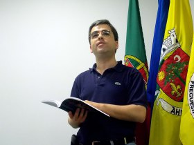 Participação do irmão do autor, Artur Ferreira, na apresentação do livro.